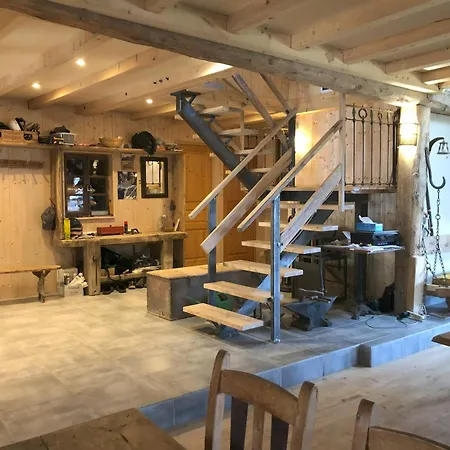 De L'eau Rousse Chalet La Léchère